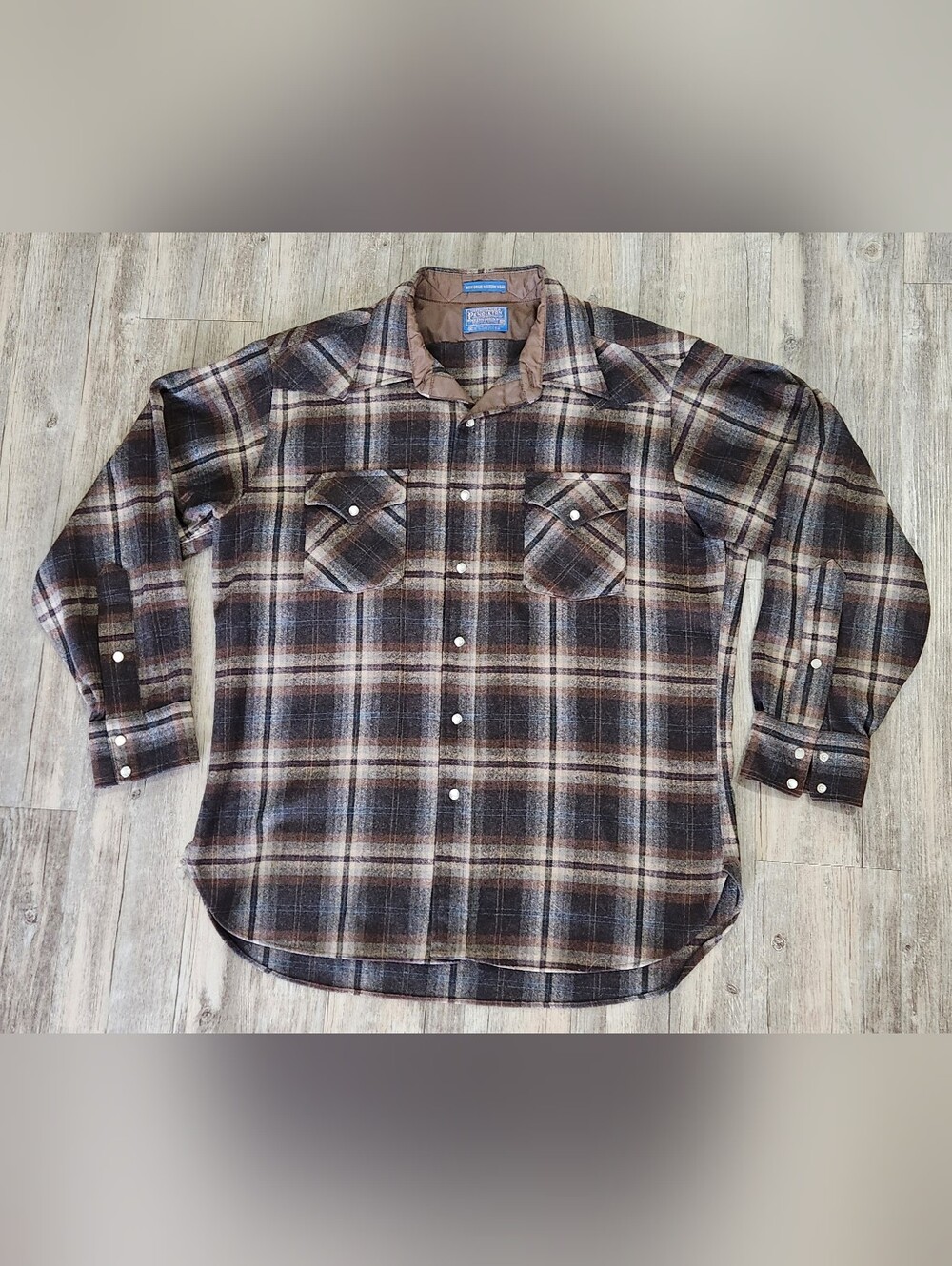 Vintage Pendleton High Grade Western Wear Pearl Snap Wool Shirt plaid XL USA